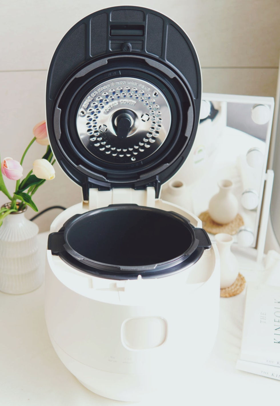 cuchen twk0640 smart rice cooker image